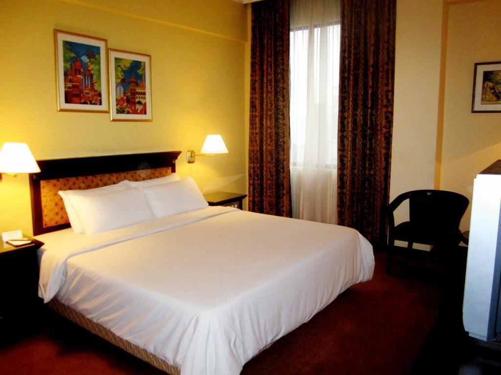 Kuala Lumpur International Hotel Экстерьер фото