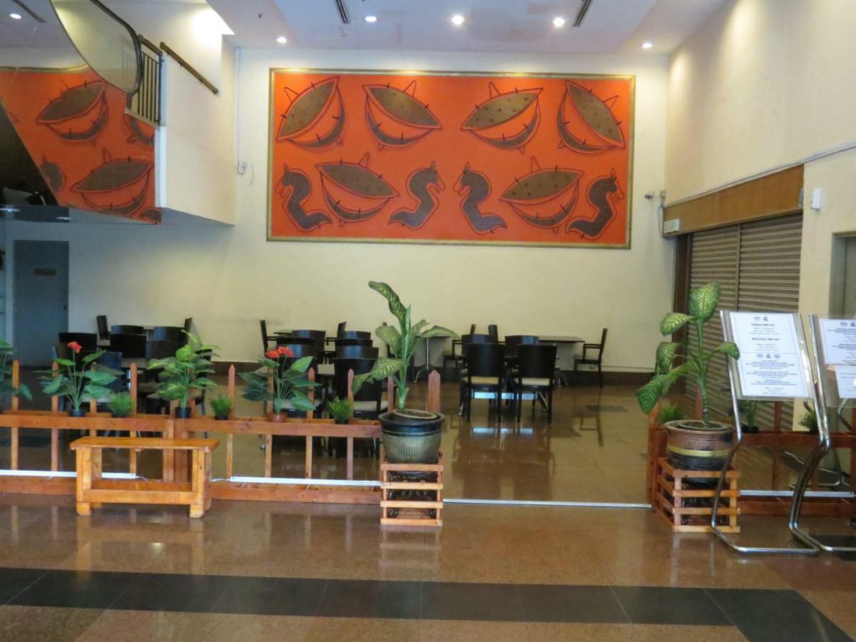 Kuala Lumpur International Hotel Экстерьер фото