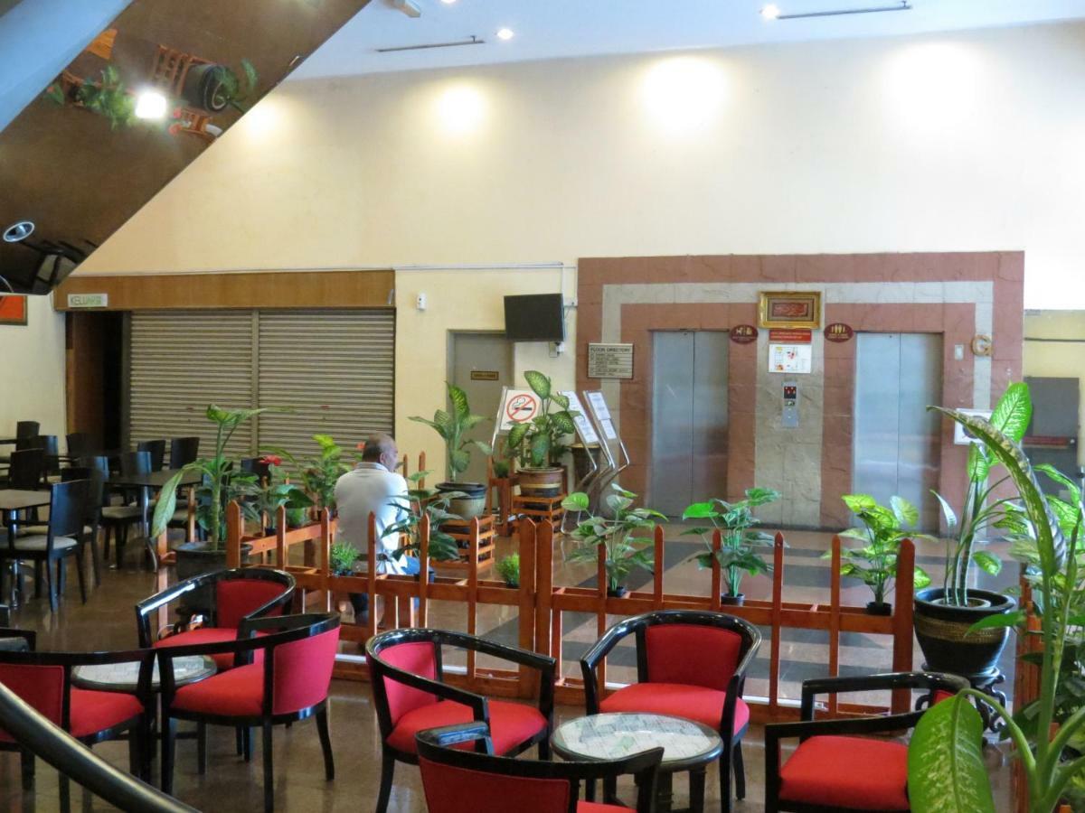 Kuala Lumpur International Hotel Экстерьер фото